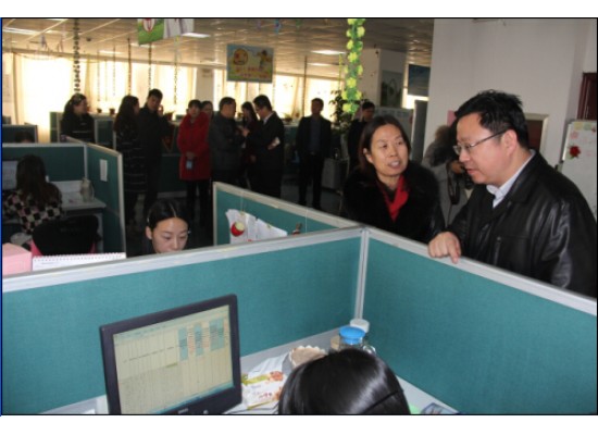 中國(guó)青年報(bào)編委、共青團(tuán)新聞中心部主任黃勇 一行來(lái)我公司調(diào)研指導(dǎo)工作